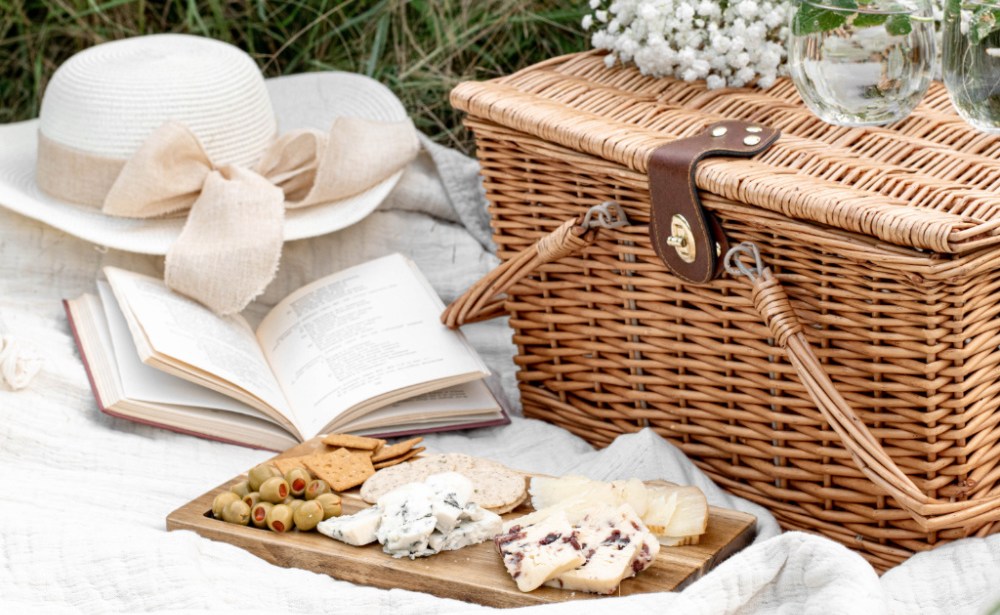 How To Create The Perfect Picnic